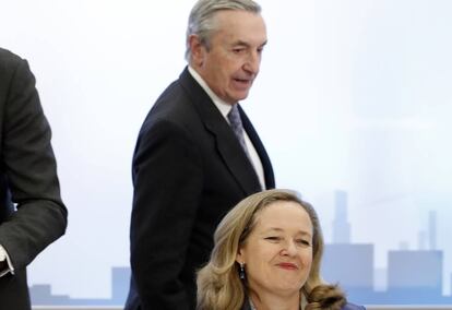 José María Marín Quemada, presidente de la CNMC, y Nadia Calviño, ministra de Economía