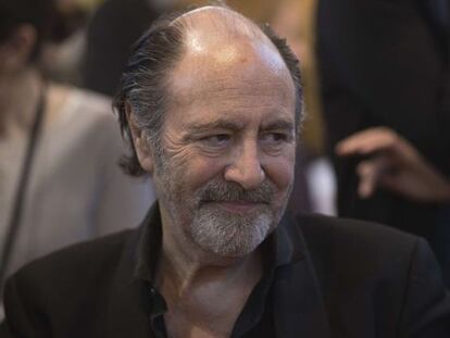 El cantante francés Michel Delpech, en el Salón del Libro de París, el 22 de marzo de 2014.