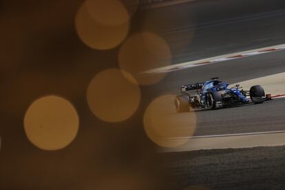 Fernando Alonso, del equipo Alpine F1, durante la sesión de clasificación del Gran Premio de Bahréin 2021.