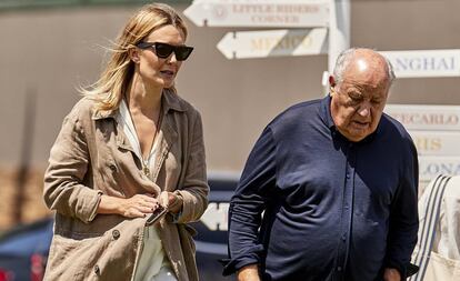 Amancio Ortega y su hija Marta, en una competición en la hípica Casas Novas (A Coruña), en 2018.