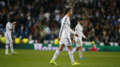 Cristiano Ronaldo abandona el terreny de joc.
