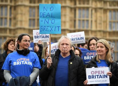Protesta a favor de permanecer en la Unión Europea ante el Parlamento de Londres, el 29 de marzo de 2017.