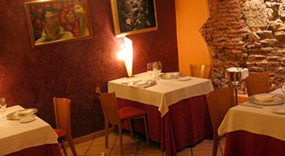 Comedor de La Tasquita de Enfrente, en Madrid.