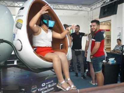 Prueba de realidad virtual en un centro comercial.