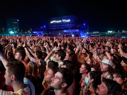 El público durante el concierto de The Strokes en la penúltima jornada del festival Primavera Sound de Barcelona en agosto pasado. EFE/Alejandro García