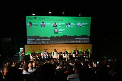 Una imagen panorámica de la mesa redonda sobre el uso de la inteligencia artificial en la producción audiovisual de este jueves en Iberseries & Platino Industria.