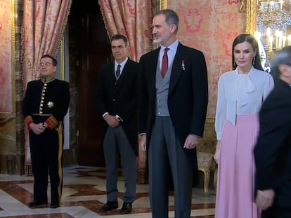 El embajador de Irán no da la mano a la reina Letizia