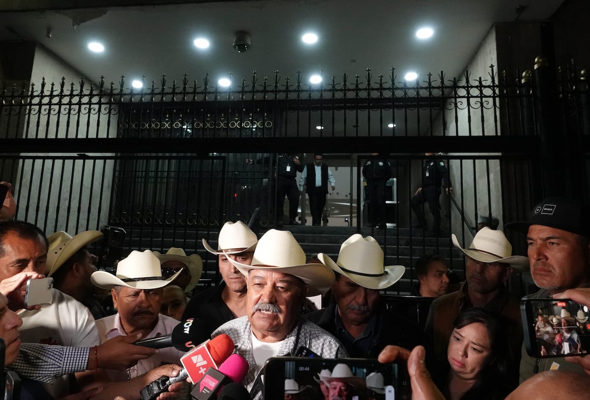 Los campesinos abandonan la mesa de diálogo con Gobernación tras más de ...