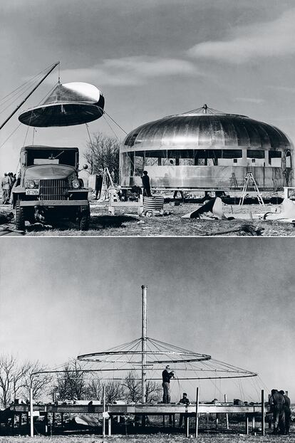 La famosa casa construida en 1947 por Richard Buckminster Fuller, en Wichita (EE UU), se levanta en torno a un mástil. <i>( El libro 'Prefab houses', editado por Taschen, acaba de salir a la venta. Todas las imágenes pertenece a esta publicación)</i>.