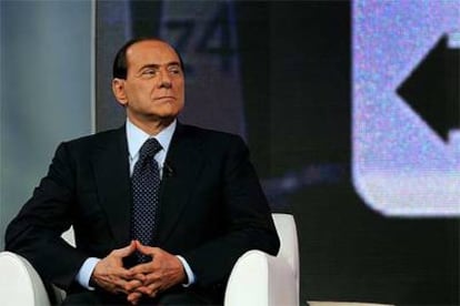 Silvio Berlusconi, anoche en el plató del programa televisivo <i>Matrix,</i> de Canale 5.