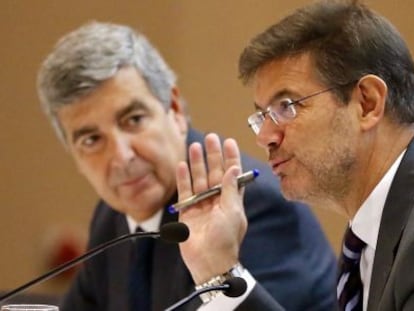 El ministro de Justicia, Rafael Catal&aacute;, interviene en la clausura de las XXV Jornadas nacionales de jueces decanos celebradas en Vigo. 