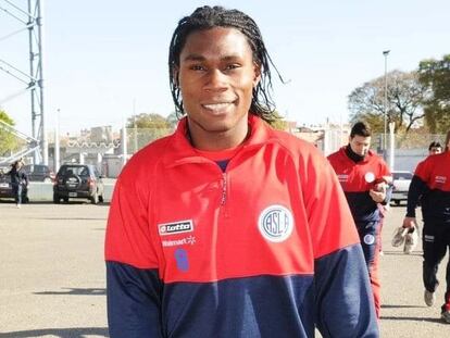 Felix Orode durante un entrenamiento con San Lorenzo, en 2009.