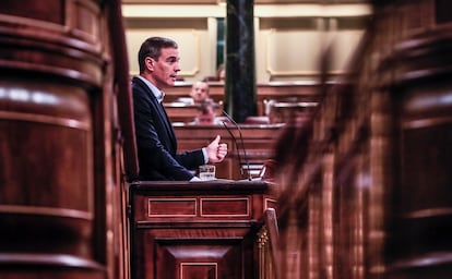 Pedro Sánchez durante un pleno en el Congreso.
