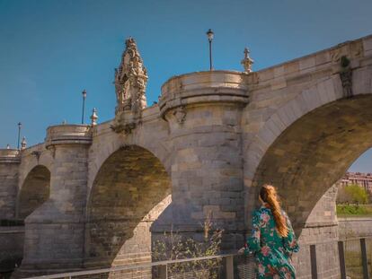 Vista del puente de Toledo, sobre el río Manzanares, y acceso histórico al madrileño distrito de Carabanchel.