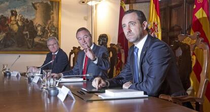 Els presidentes valencià, murcià i balear en la reunió del dia 10 a València.