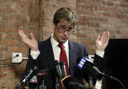 Milo Yiannopoulos, aquest dimarts, durant l'anunci de la seva dimissió.