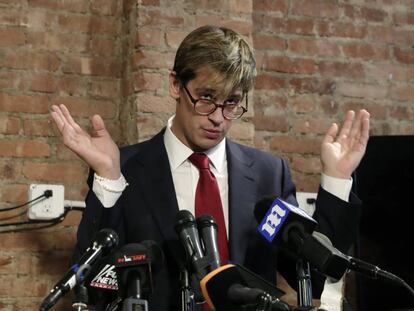 Milo Yiannopoulos, aquest dimarts, durant l'anunci de la seva dimissió.