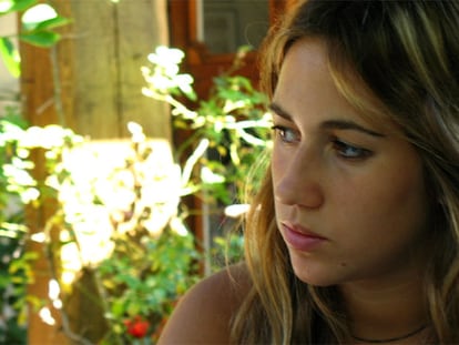 La joyera Delfina Delettrez, se inspira en motivos tan ajenos a la orfebrería tradicional como las calaveras, las mariquitas o un globo ocular.