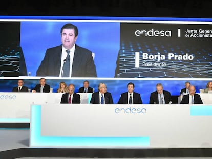 El presidente de Endesa, Borja Prado, interviene durante la junta de accionistas de Endesa.