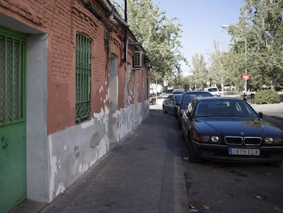 Las viviendas en la calle de Peironcely, 10, en Madrid. 