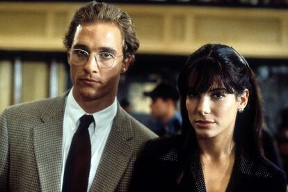 Unos prometedores Sandra Bullock y Matthew McConaughey protagonizaron ‘Tiempo de matar’ en 1996.