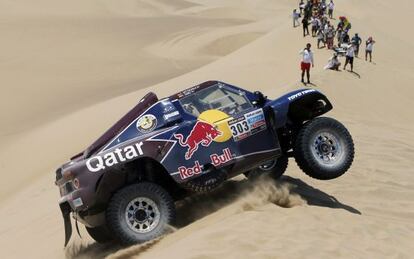 Carlos Sainz pilota el buggy.