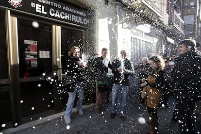 Festejos en el centro aragonés El Cachirulo de Reus, agraciado con el primer premio.
