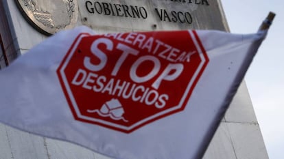 Concentración contra los desahucios en el País Vasco.