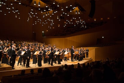 Teodor Currentzis y musicAeterna durante su concierto, el viernes en Zaragoza