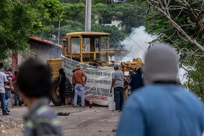 Aguililla Michoacán manifestantes contra ejército