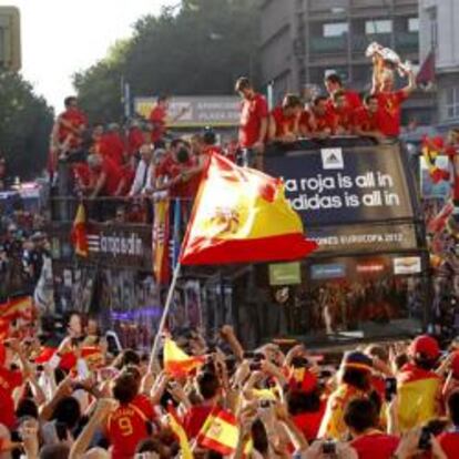 La Roja anima el consumo y reactiva la marca España