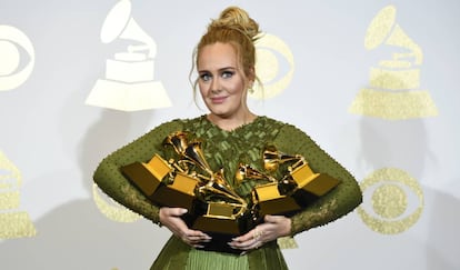 La cantante Adele en los Premios Grammy 2017.