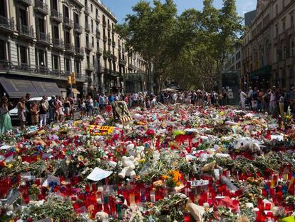 Memorial a la Rambla.