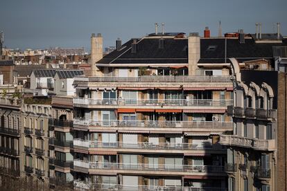 Edificios de viviendas en el distrito del Eixample de Barcelona.