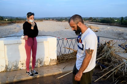 Buscando a un padre por los barrancos y campos de naranjos de Valencia 