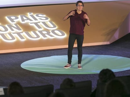 La investigadora biomédica Helena González Burón, durante su exposición.