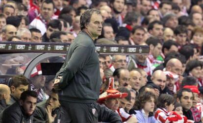 El entrenador del Athletic, Marcelo Bielsa, en el partido ante el Manchester en Bilbao.