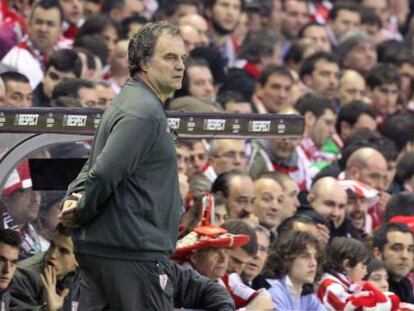 El entrenador del Athletic, Marcelo Bielsa, en el partido ante el Manchester en Bilbao.