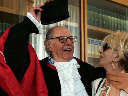 Dario Fo y su mujer, Franca Rame, antes de recibir el Honoris Causa en 2006.