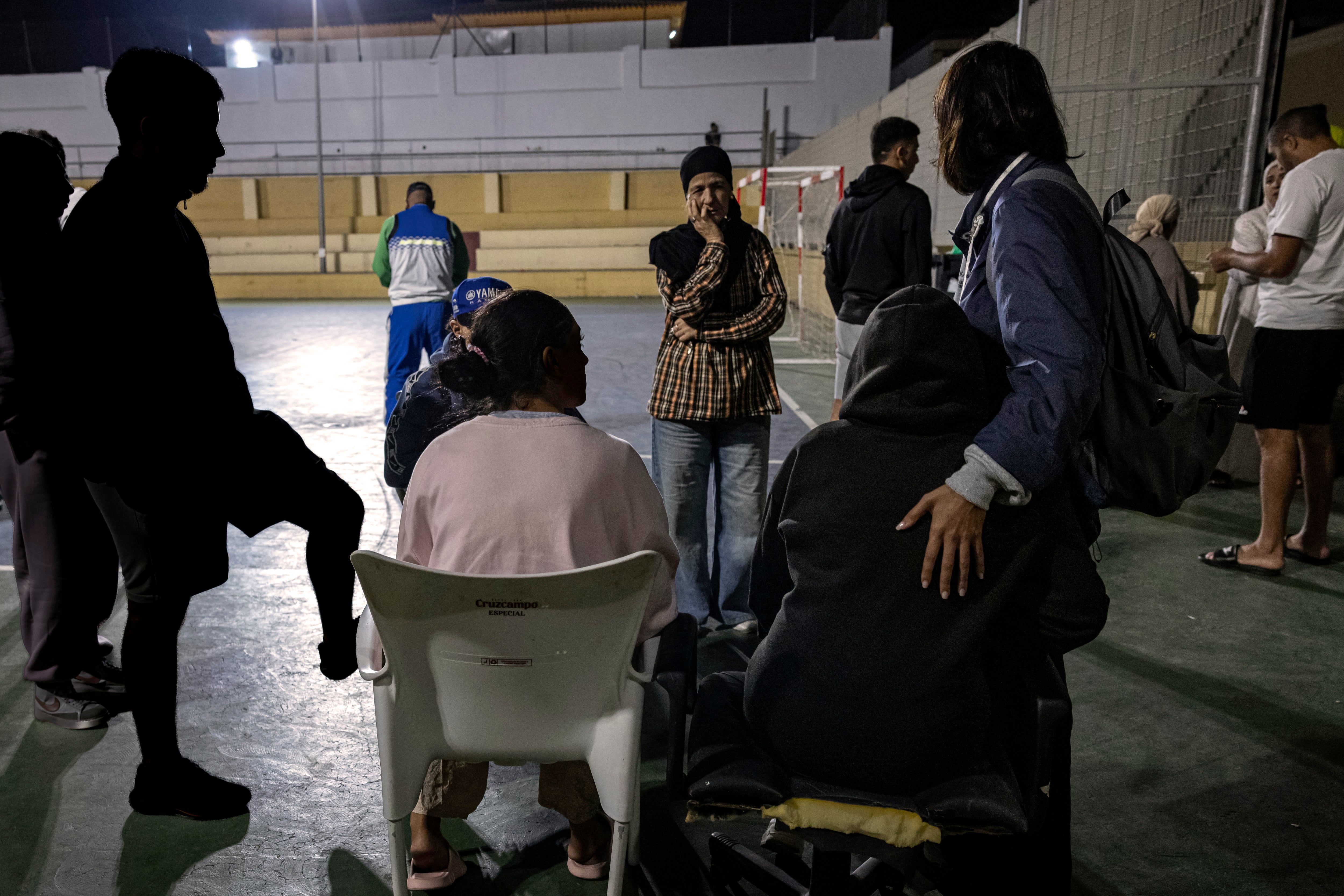 Un grupo de menores, tras escaparse del centro de menores y refugiarse en la barriada de El Príncipe. 