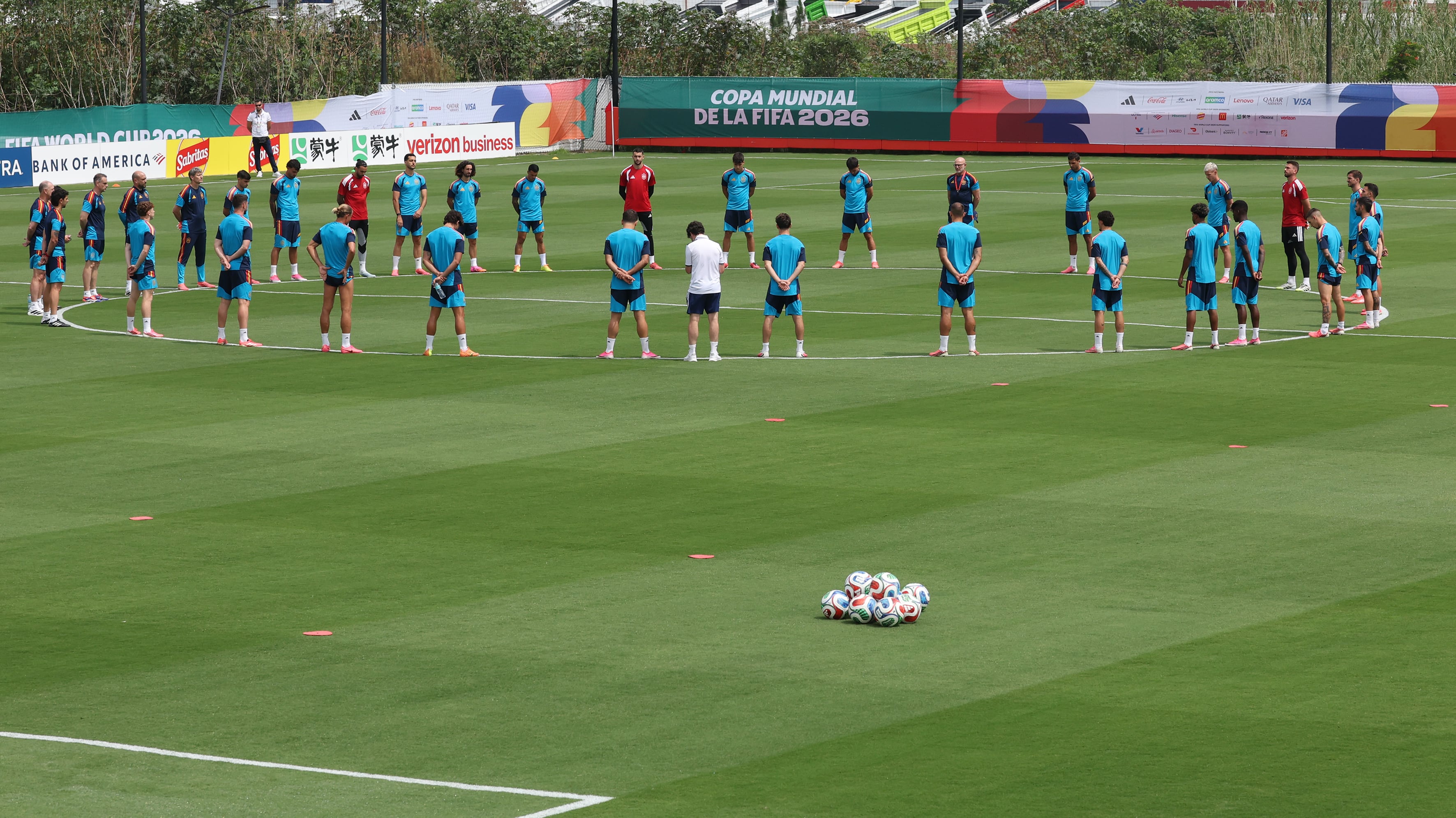 Entrenamiento de la selección española en las instalaciones de Sport Center, este jueves. 