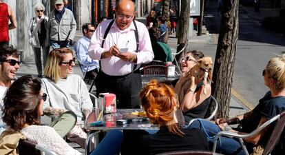 Manuel, propietario del bar La Carpa en Tirso de Molina, autónomo y empresario.