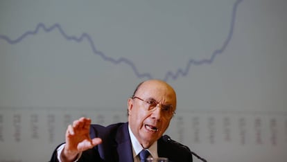 Ministro da Fazenda, Henrique Meirelles em anúncio da revisão da meta.