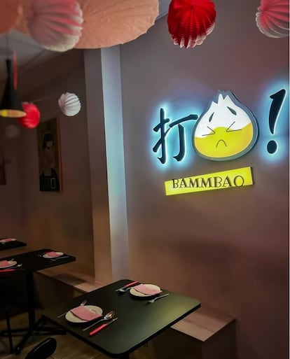 El protagonismo de los platos de Bammbao recae en las verduras chinas, las pastas caseras, los alimentos ricos en proteínas y las guarniciones.