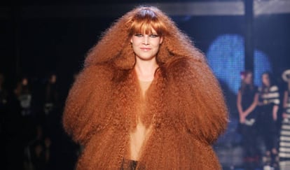 Una modelo, durante el desfile de Sonia Rykiel en 2008.