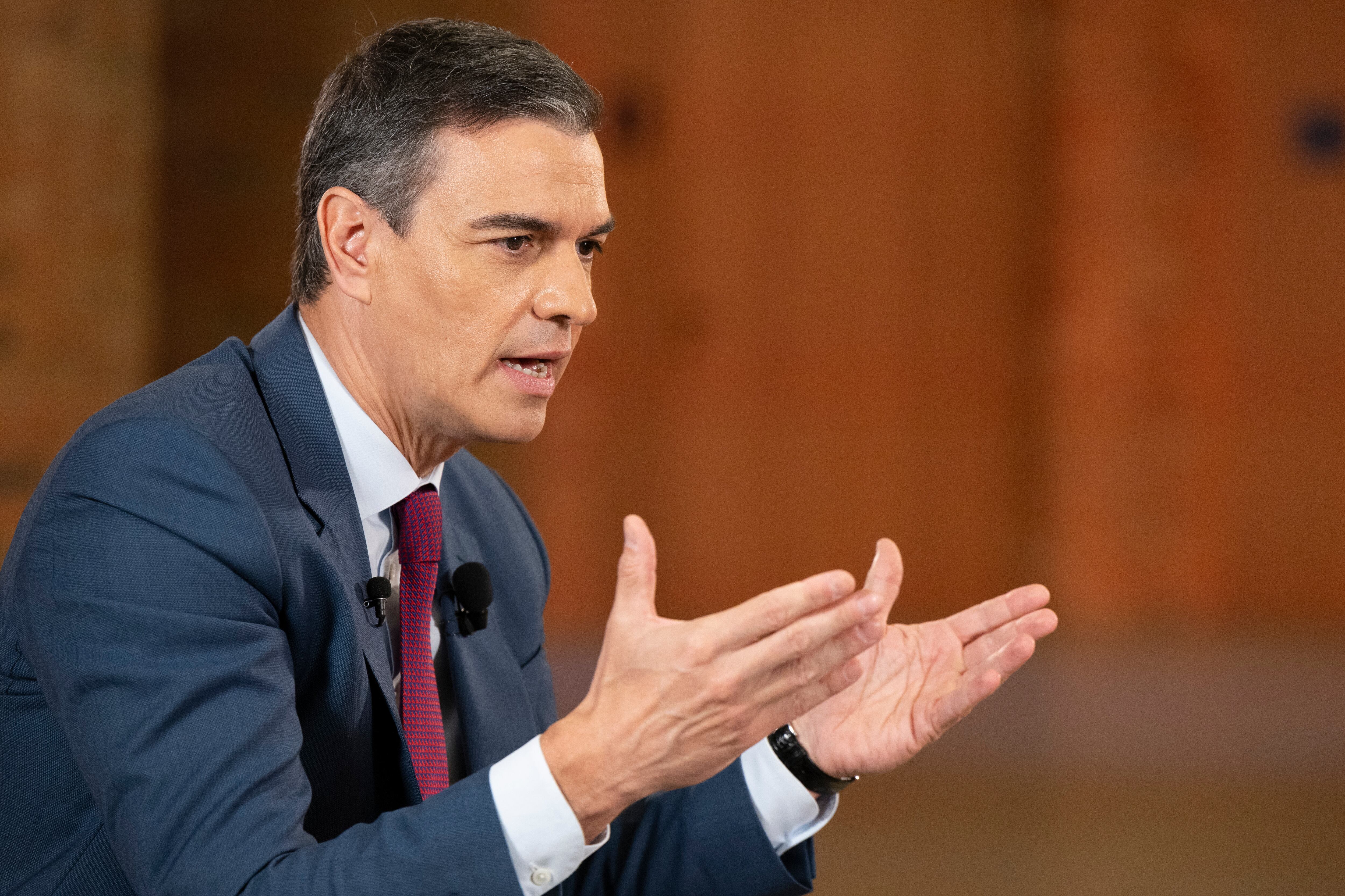 Pedro Sánchez, presidente del Gobierno, en un momento de la entrevista con EL PAÍS este viernes en Barcelona. 