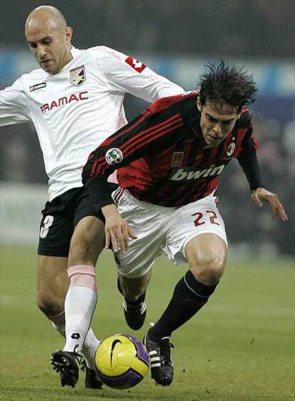 Kaká, durante el partido contra el Palermo, en el que fue sustituido