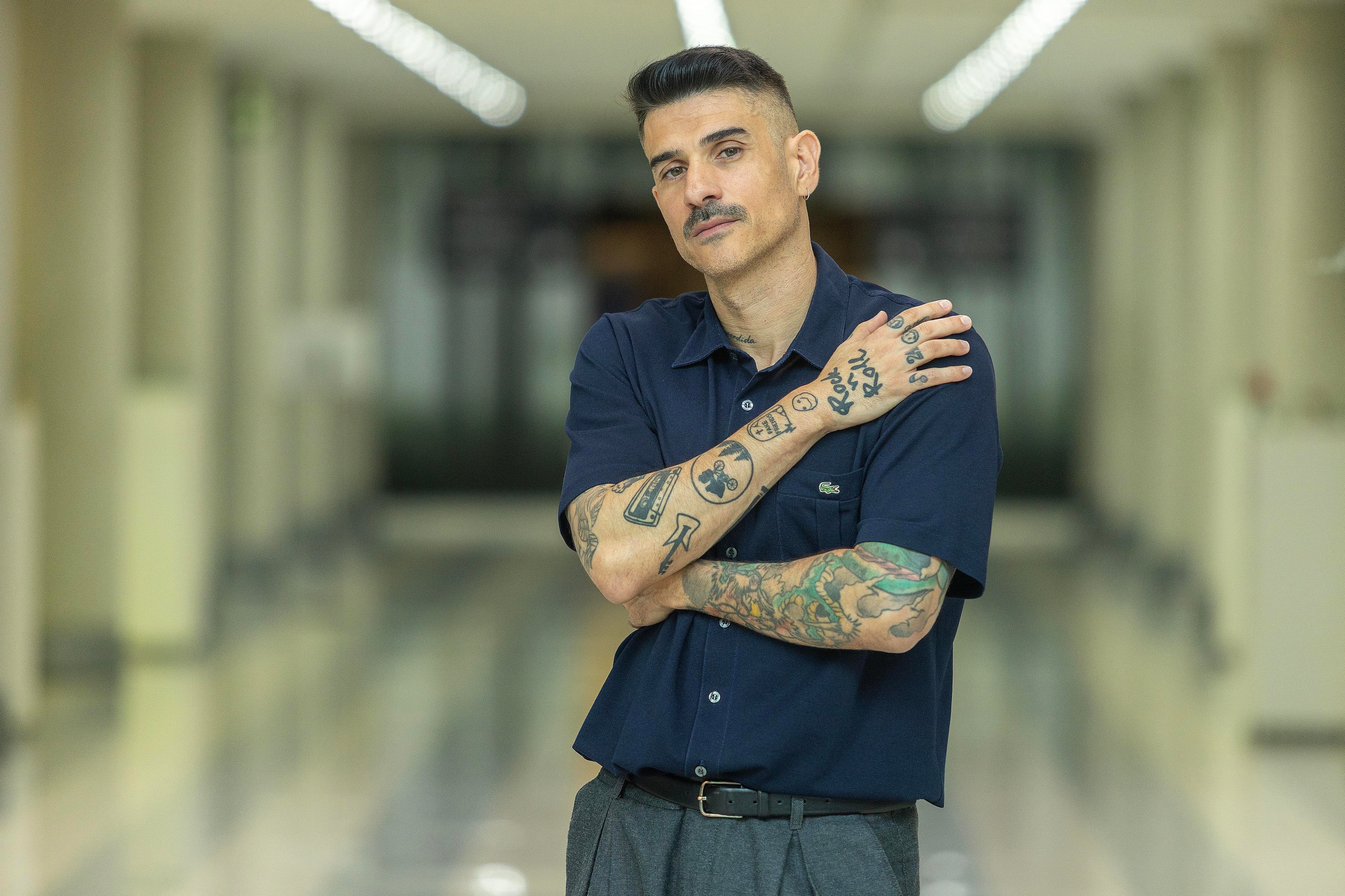 Álvaro Benito, durante la presentación del documental 'Cicatrices' en el FesTVal de Vitoria.