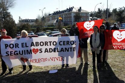 Concentraci&oacute;n contra el aborto este mediod&iacute;a ante el Palacio de La Moncloa.