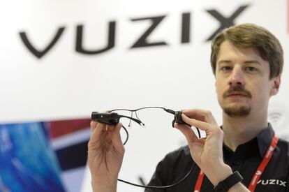 Presentación de las gafas de realidad aumentada VUZZIKM300, el 26 de febrero.